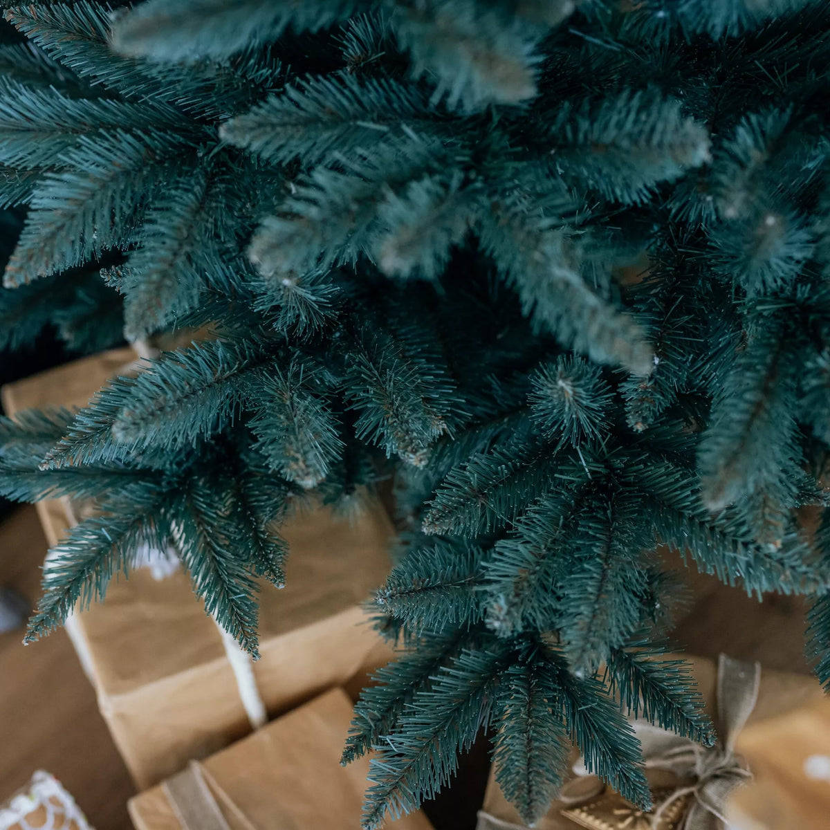 150 cm Dirbtinė Kalėdų eglutė Siberian Spruce