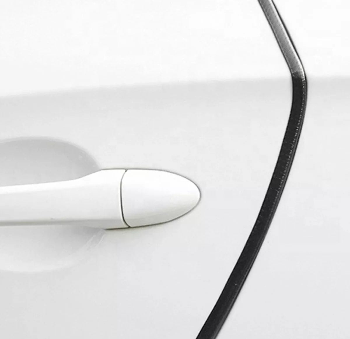 Páska na okraje dveří automobilu
