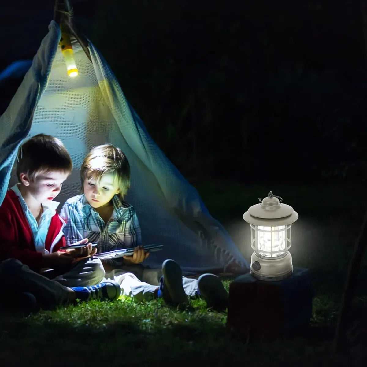 Přenosná LED kempingová lampa s háčkem na zavěšení (nabíjení přes USB)