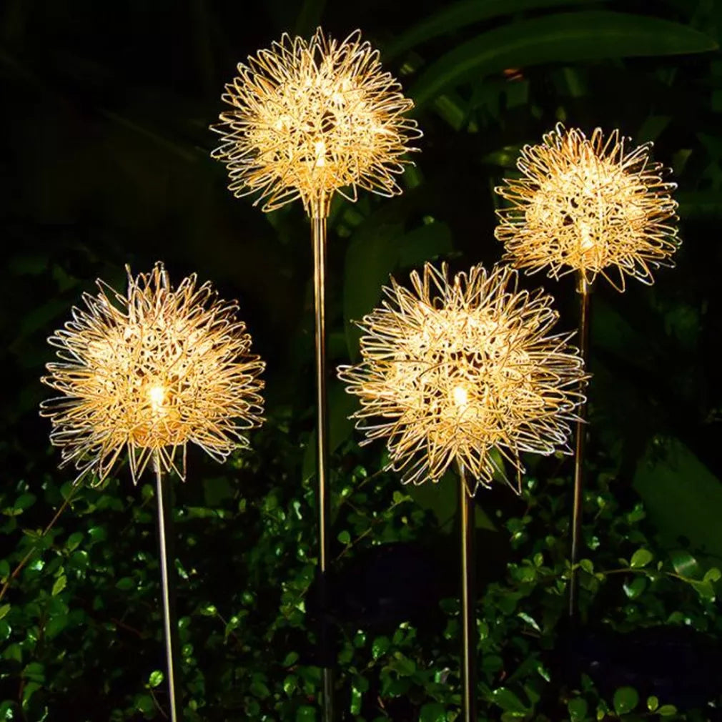 Sluneční lampa „Kiaulpienė“ – LED, teplé bílé světlo, 68 cm