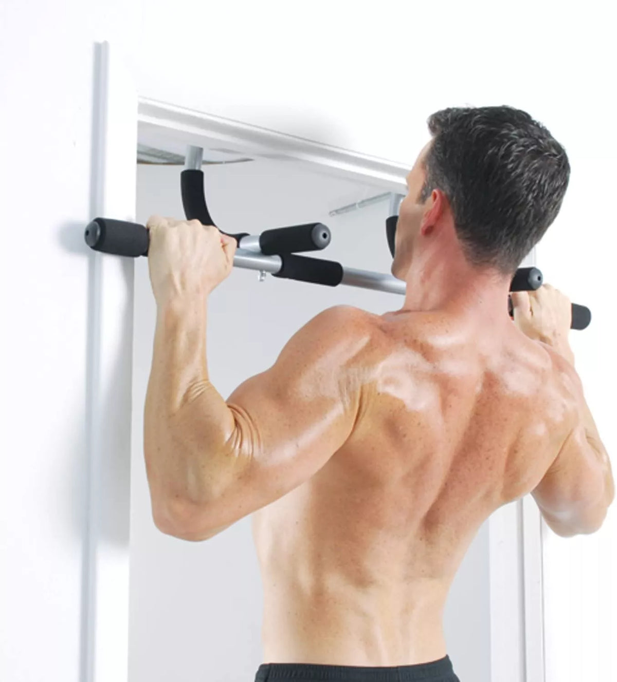 TRENAŽÉR HORIZONTÁLNÍ TYČ "IRON GYM"