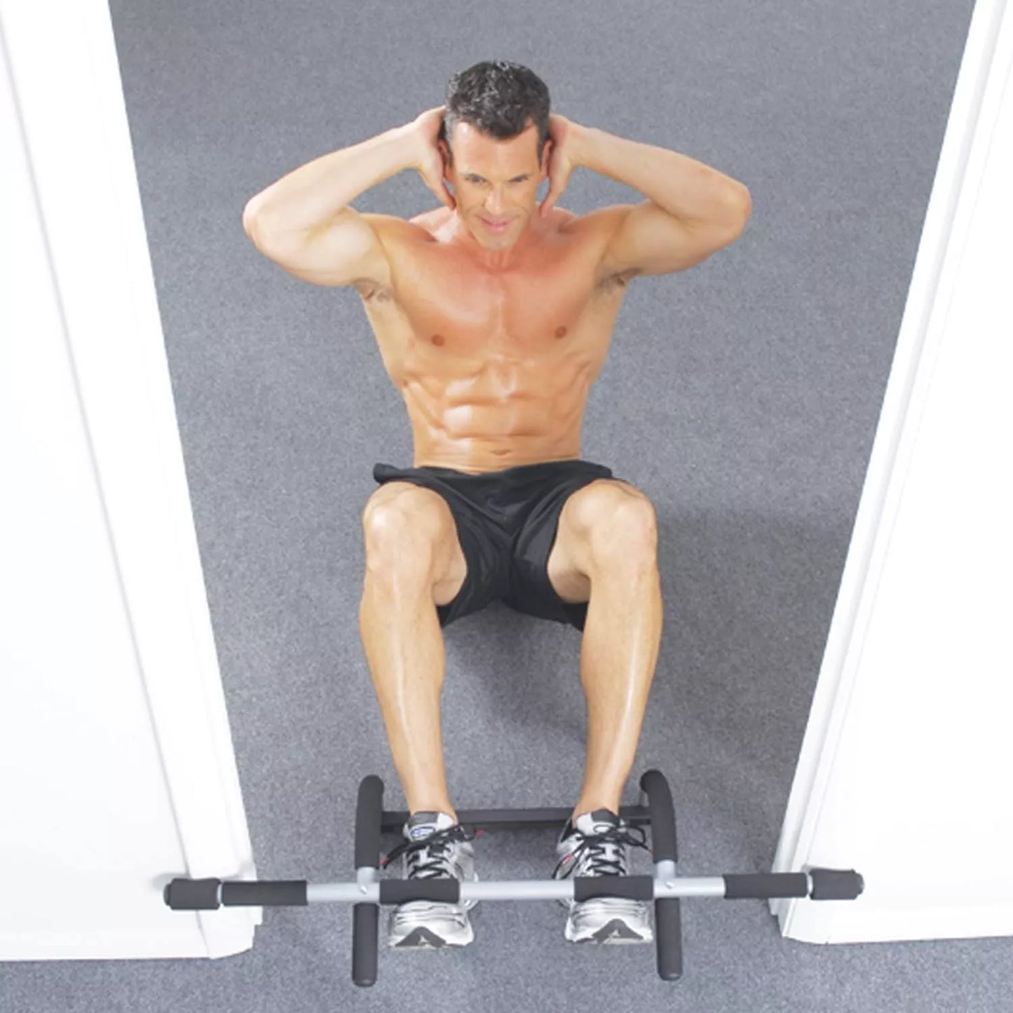 TRENAŽÉR HORIZONTÁLNÍ TYČ "IRON GYM"