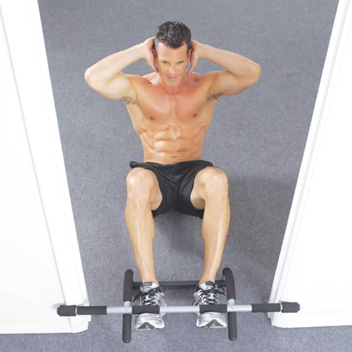TRENAŽÉR HORIZONTÁLNÍ TYČ "IRON GYM"