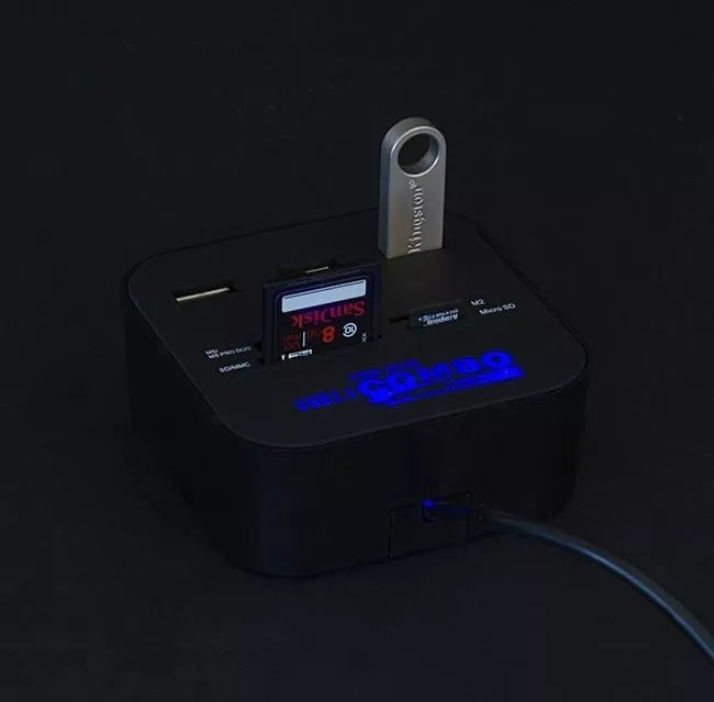 USB rozbočovač s čtečkou karet